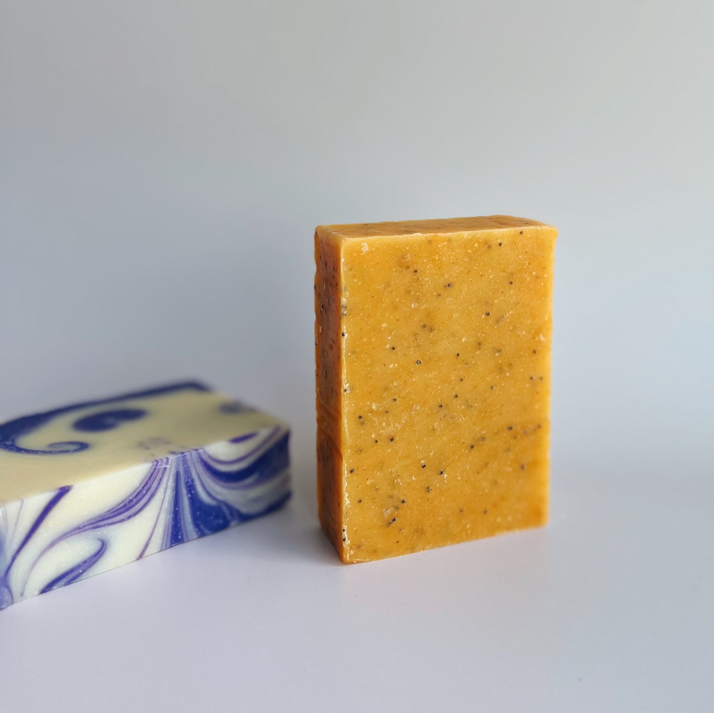 Savon exfoliant | Orange douce & Graines de Pavot